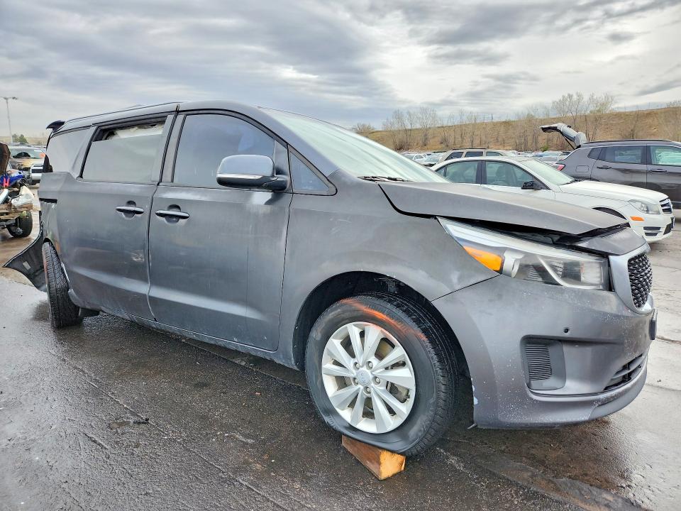 48412736 :رقم المزاد ، KNDMB5C1XJ6403043 vin ، 2018 Kia Sedona مزاد بيع