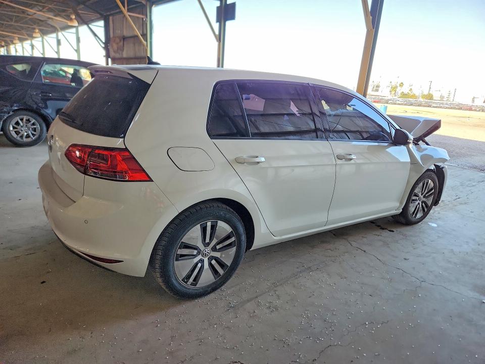 2015 Volkswagen E-golf მანქანა იყიდება აუქციონზე, vin: WVWPP7AU6FW911427, აუქციონის ნომერი: 50661126