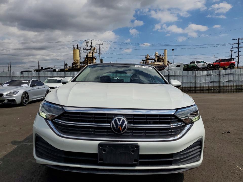 48017886 :رقم المزاد ، 3VW7M7BU4PM032305 vin ، 2023 Volkswagen Jetta مزاد بيع