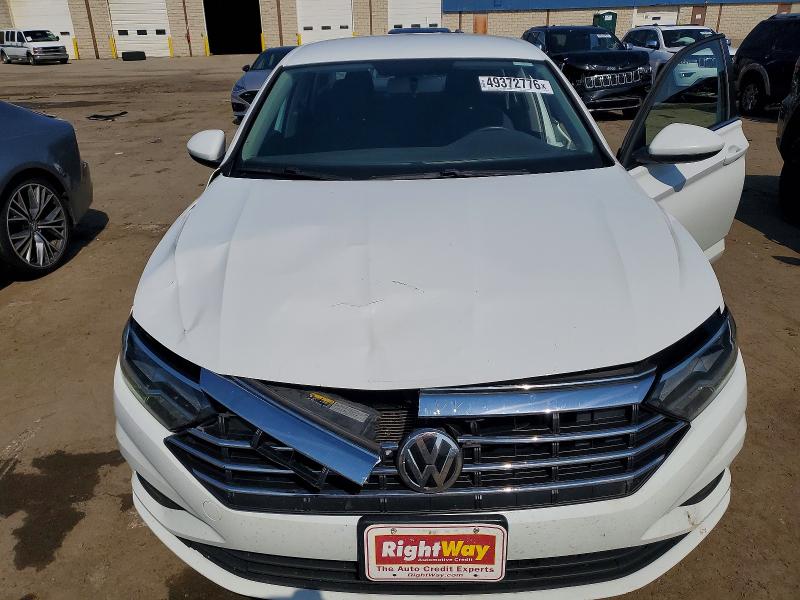 49372776 :رقم المزاد ، 3VWC57BU8KM142259 vin ، 2019 Volkswagen Jetta مزاد بيع