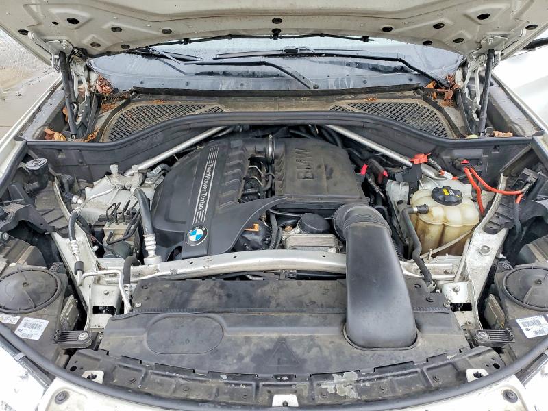 48007856 :رقم المزاد ، 5UXKR0C52H0U50684 vin ، 2017 Bmw X5 مزاد بيع