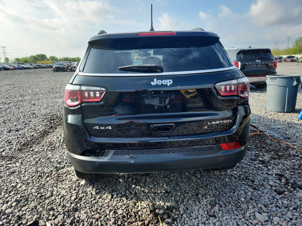 50081226 :رقم المزاد ، 3C4NJDCB2JT374914 vin ، 2018 Jeep Compass مزاد بيع