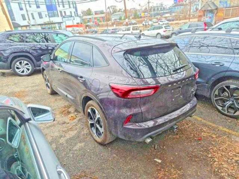 2023 Ford Escape მანქანა იყიდება აუქციონზე, vin: 1FMCU9NA8PUB45082, აუქციონის ნომერი: 51297696