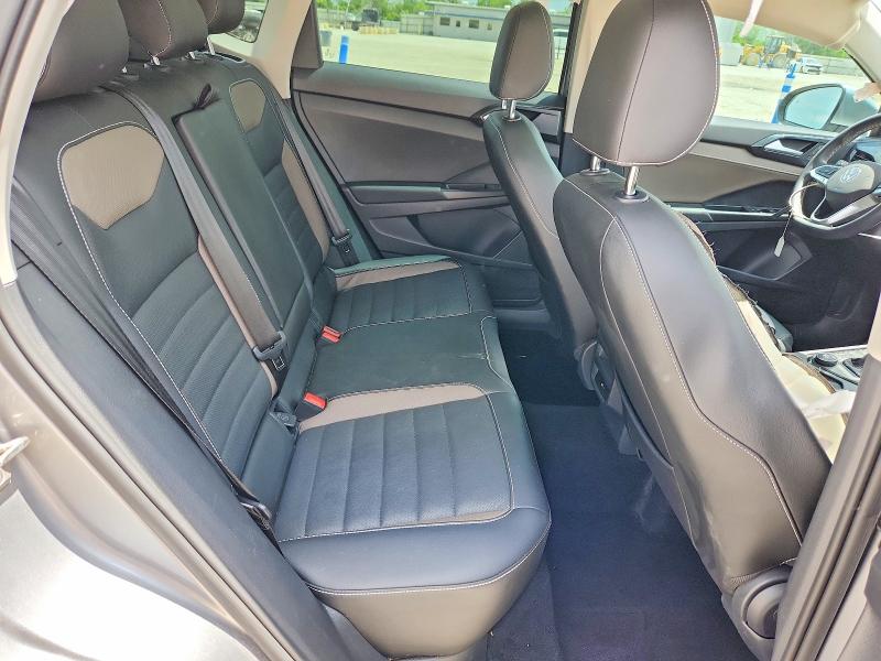 Продаж на аукціоні авто 2022 Volkswagen Taos, vin: 3VV2X7B25NM084737, номер лоту: 49795636