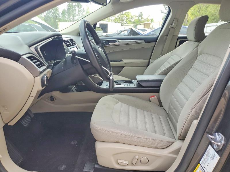 49220326 :رقم المزاد ، 3FA6P0LU8KR184939 vin ، 2019 Ford Fusion مزاد بيع