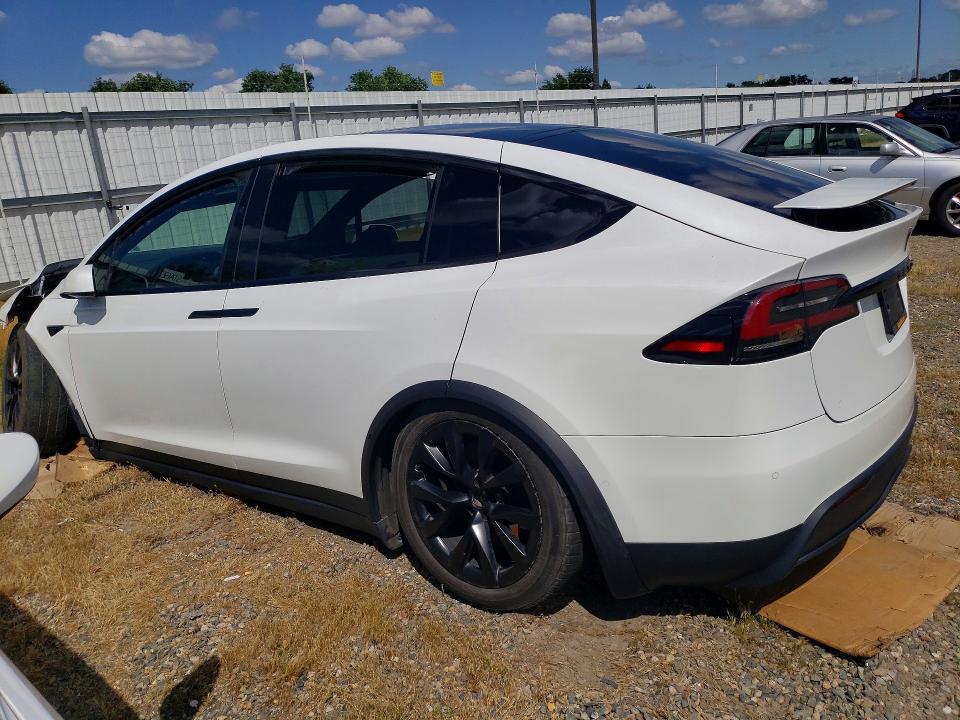 2022 Tesla Model X მანქანა იყიდება აუქციონზე, vin: 7SAXCDE55NF339480, აუქციონის ნომერი: 49797066