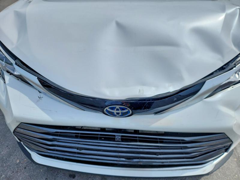 2024 Toyota Sienna მანქანა იყიდება აუქციონზე, vin: 5TDERKECXRS184447, აუქციონის ნომერი: 50171496