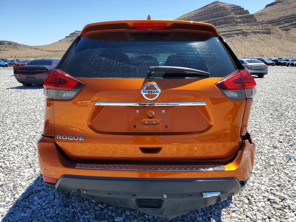 Продаж на аукціоні авто 2017 Nissan Rogue, vin: 5N1AT2MT8HC842117, номер лоту: 50116036