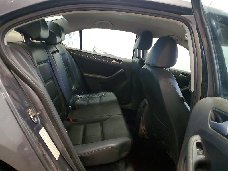 50683026 :رقم المزاد ، 3VWD17AJXEM403564 vin ، 2014 Volkswagen Jetta مزاد بيع