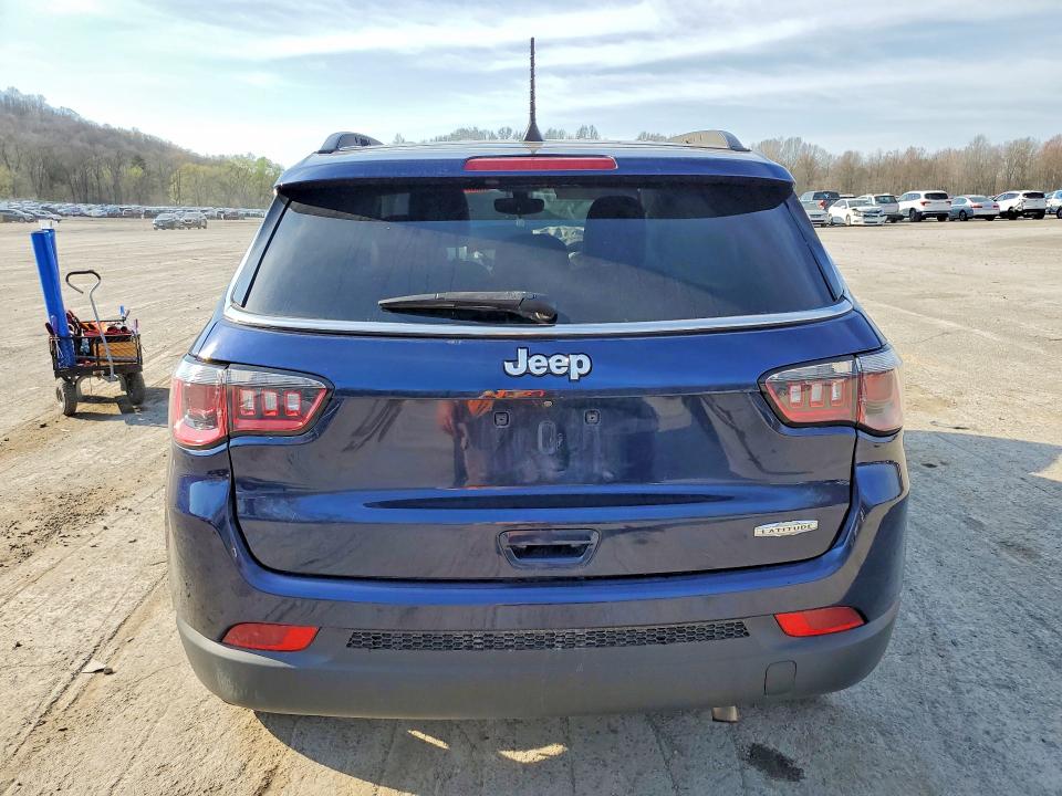 49408176 :رقم المزاد ، 3C4NJCBB4JT425485 vin ، 2018 Jeep Compass مزاد بيع