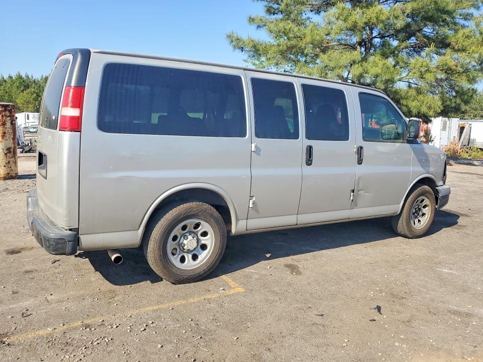 49716346 :رقم المزاد ، 1GNFG154091161616 vin ، 2009 Chevrolet Express G1500 مزاد بيع