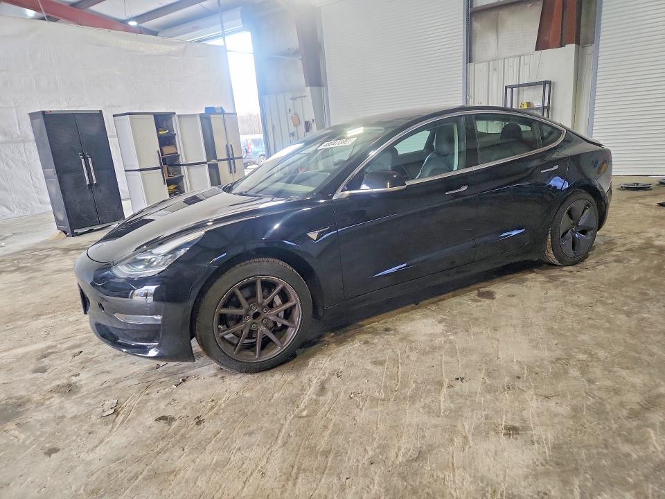 Продаж на аукціоні авто 2018 Tesla Model 3, vin: 5YJ3E1EA2JF044302, номер лоту: 48047396