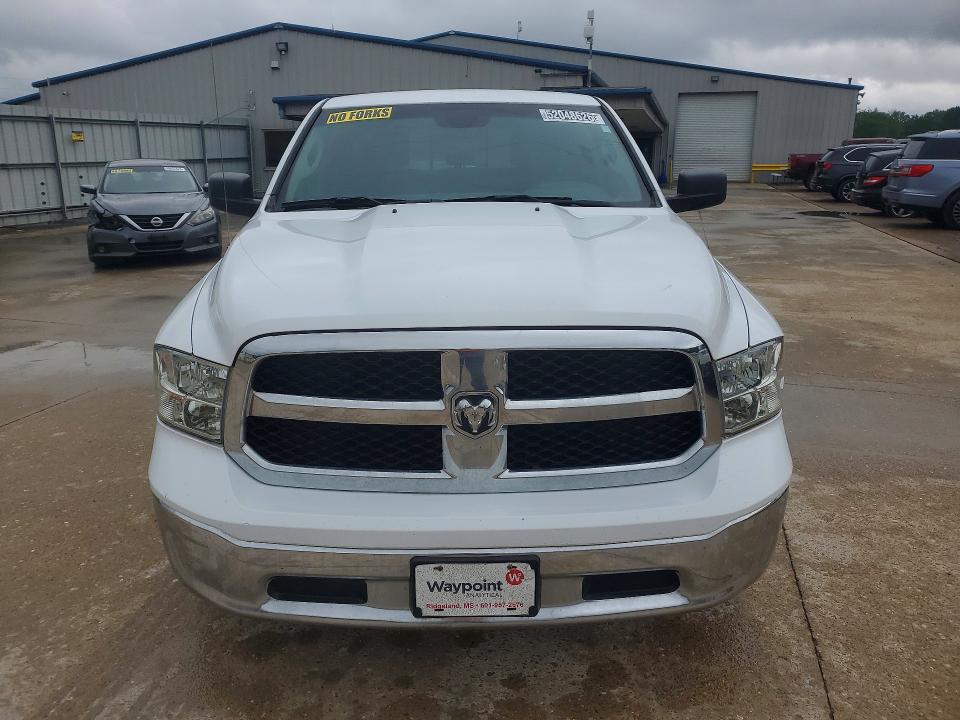 52048626 :رقم المزاد ، 1C6RR7LG2KS568683 vin ، 2019 Ram 1500 Classic مزاد بيع