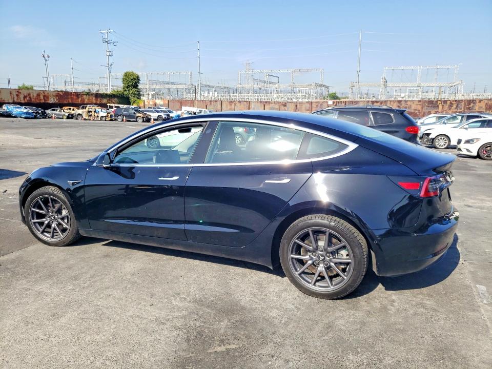 51027306 :رقم المزاد ، 5YJ3E1EB4LF710474 vin ، 2020 Tesla Model 3 مزاد بيع