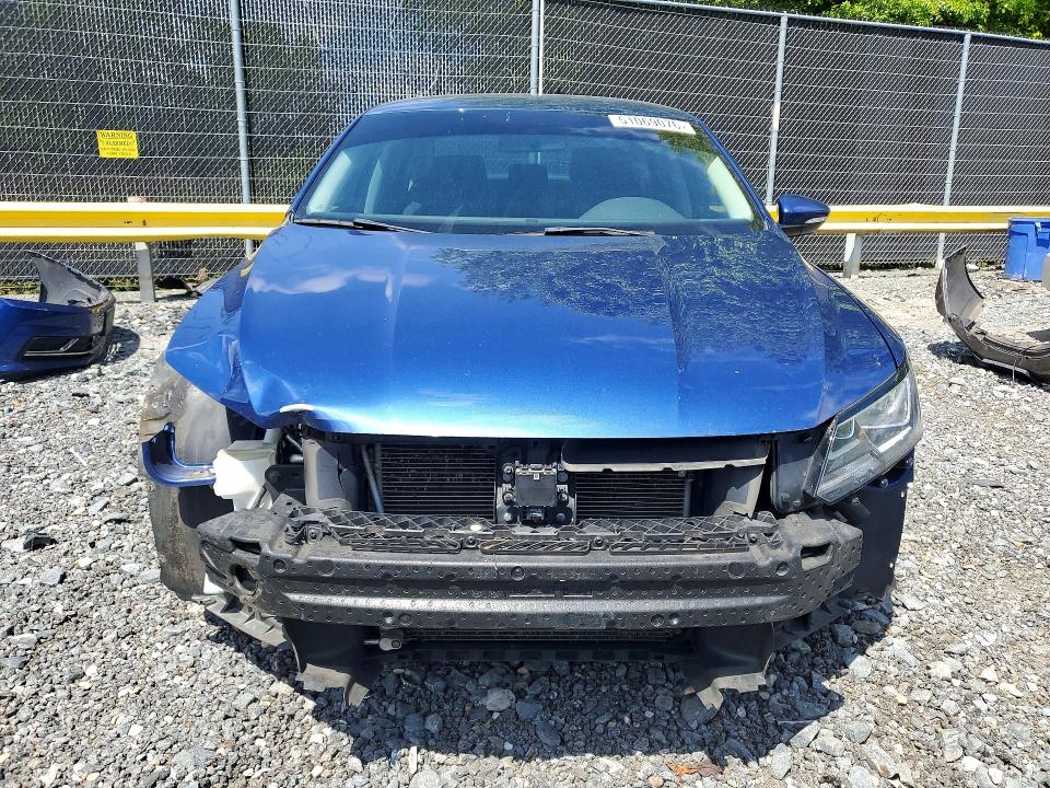 51069076 :رقم المزاد ، 1VWAT7A33HC021946 vin ، 2017 Volkswagen Passat مزاد بيع