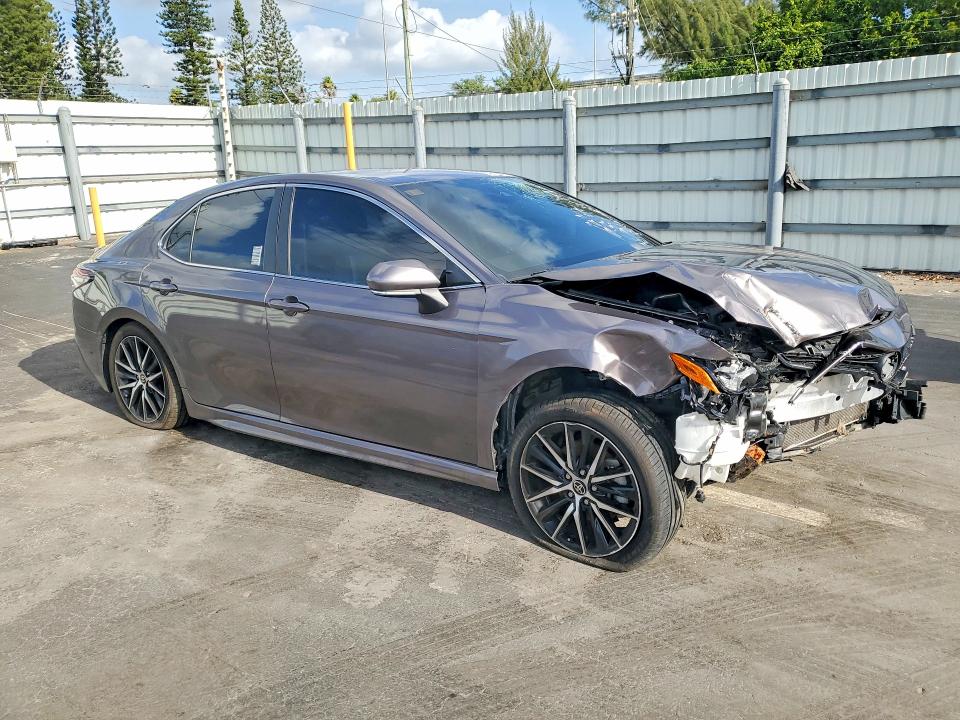 Продажа на аукционе авто 2024 Toyota Camry, vin: 4T1G11AK8RU869156, номер лота: 50618726