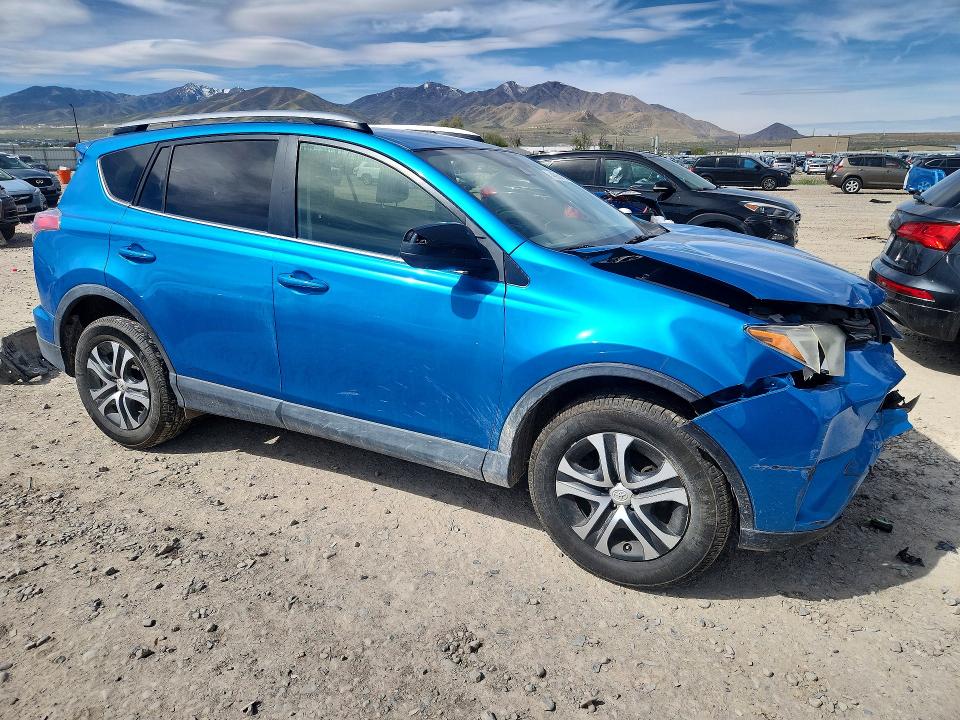 Продажа на аукционе авто 2017 Toyota Rav4, vin: JTMBFREVXHD209220, номер лота: 46954186