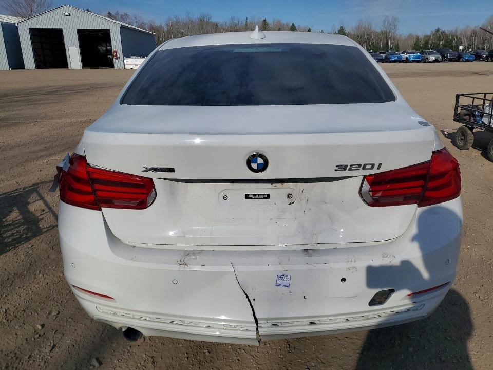 2016 Bmw 320 მანქანა იყიდება აუქციონზე, vin: WBA8A3C55GK688405, აუქციონის ნომერი: 49229396