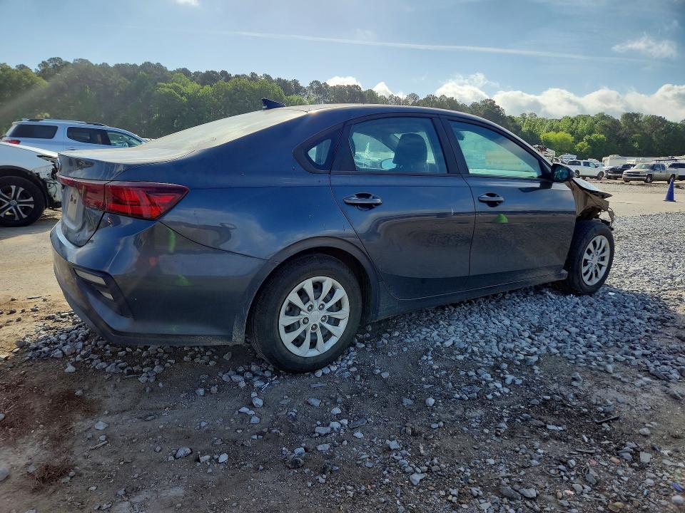 2021 Kia Forte მანქანა იყიდება აუქციონზე, vin: 3KPF24AD1ME394117, აუქციონის ნომერი: 49234596