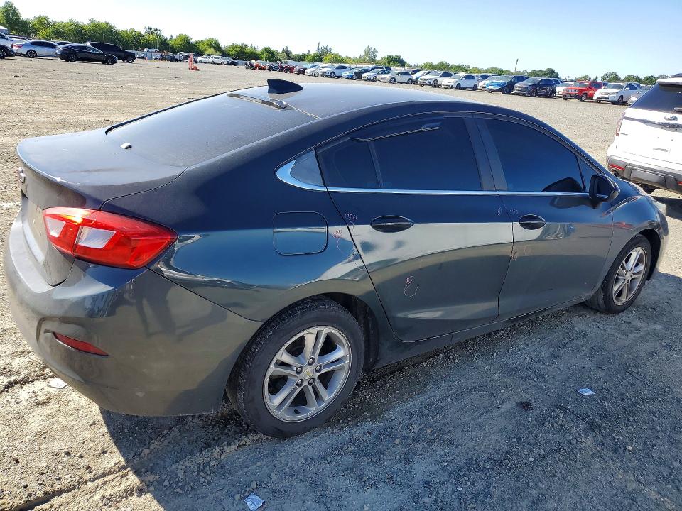 2018 Chevrolet Cruze მანქანა იყიდება აუქციონზე, vin: 1G1BE5SM9J7123661, აუქციონის ნომერი: 47139436