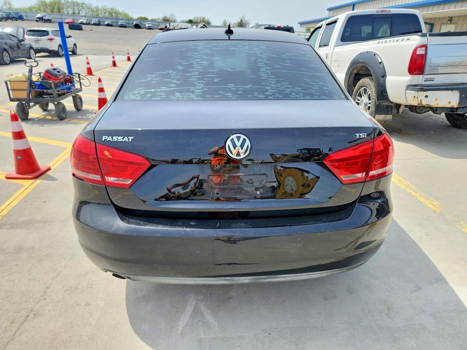 49303116 :رقم المزاد ، 1VWAT7A36EC091369 vin ، 2014 Volkswagen Passat مزاد بيع