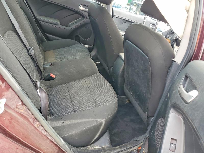 2017 Kia Forte მანქანა იყიდება აუქციონზე, vin: 3KPFK4A74HE139719, აუქციონის ნომერი: 51826946