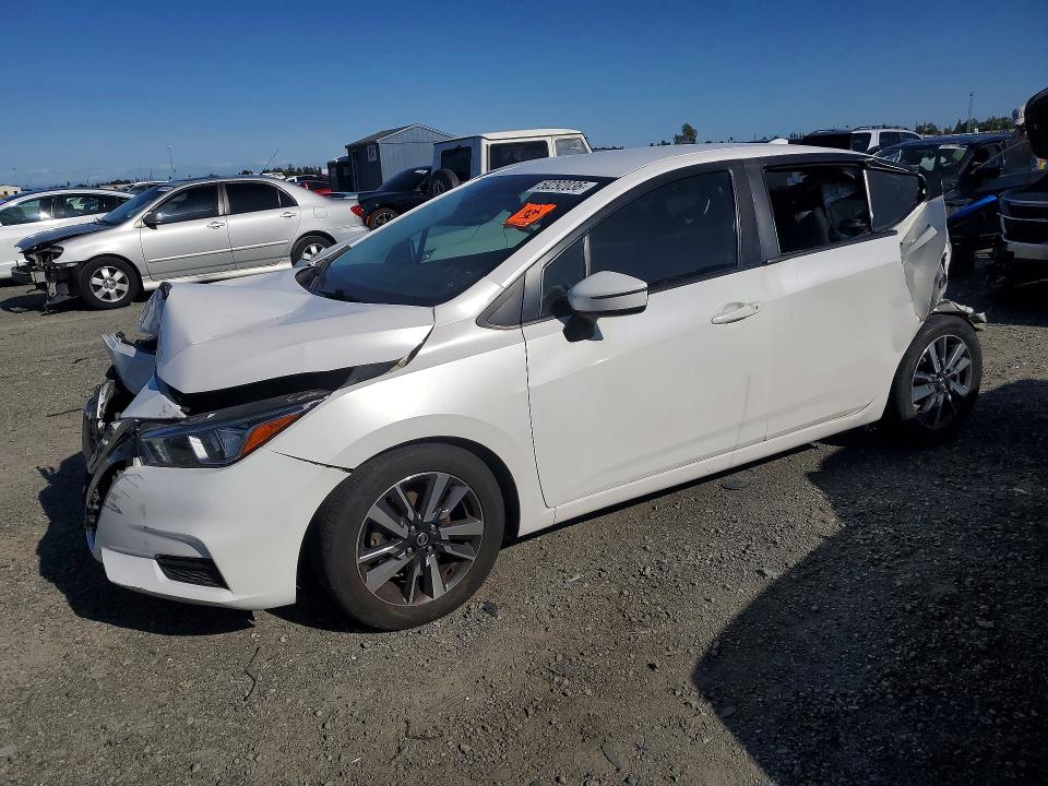 50292036 :رقم المزاد ، 3N1CN8EV5ML867424 vin ، 2021 Nissan Versa مزاد بيع