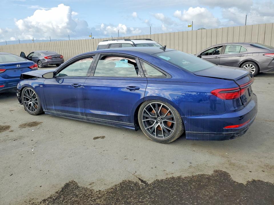 Продаж на аукціоні авто 2021 Audi A8, vin: WAU8EAF88MN013723, номер лоту: 51453386