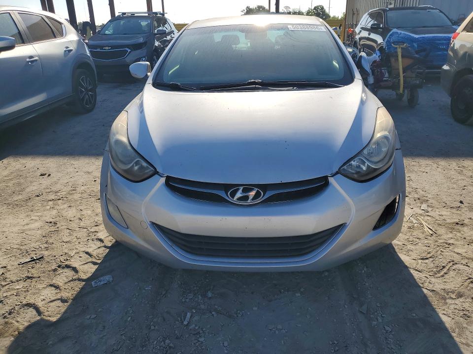 50388986 :رقم المزاد ، KMHDH4AE8DU737176 vin ، 2013 Hyundai Elantra مزاد بيع