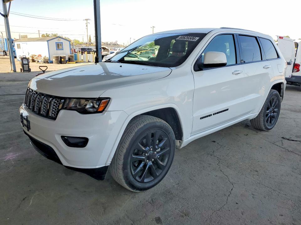 50626506 :رقم المزاد ، 1C4RJFAG4JC211933 vin ، 2018 Jeep Grand Cherokee مزاد بيع