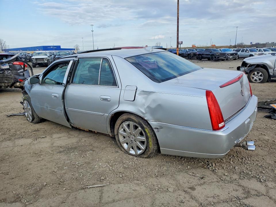 50481246 :رقم المزاد ، 1G6KH5EY9AU129266 vin ، 2010 Cadillac Dts مزاد بيع
