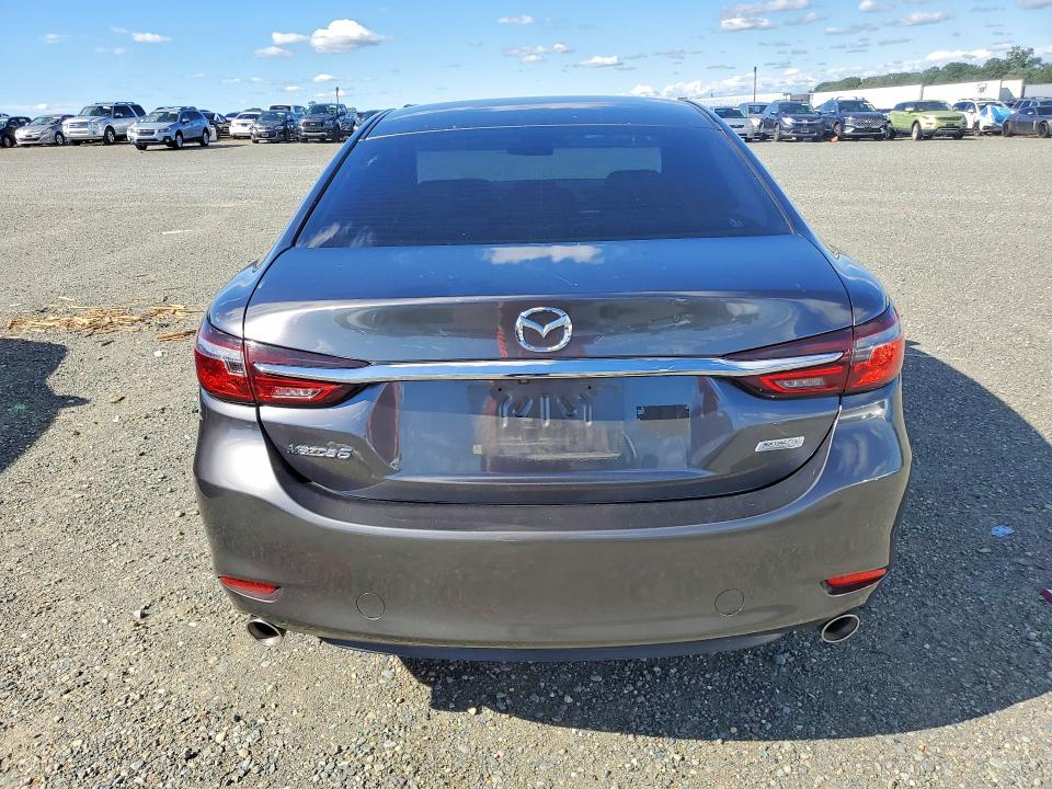 49794586 :رقم المزاد ، JM1GL1UM0J1332010 vin ، 2018 Mazda 6 مزاد بيع