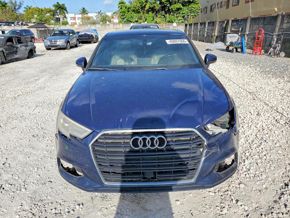 Продажа на аукционе авто 2018 Audi A3, vin: WAUAUGFF4J1027644, номер лота: 49897666