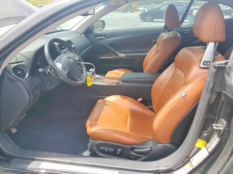 48958296 :رقم المزاد ، JTHFF2C20B2519444 vin ، 2011 Lexus Is 250c مزاد بيع