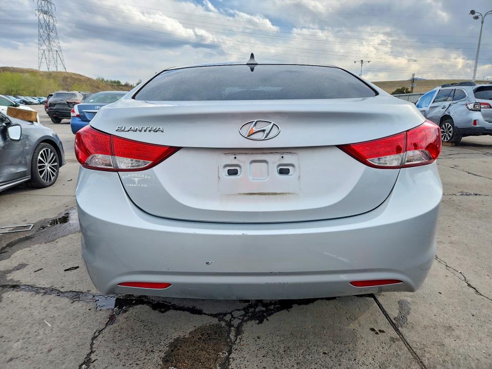 2013 Hyundai Elantra მანქანა იყიდება აუქციონზე, vin: 5NPDH4AE6DH351113, აუქციონის ნომერი: 51439976