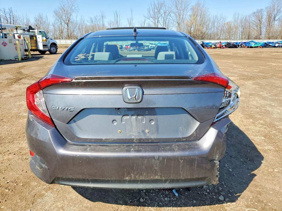 Продажа на аукционе авто 2018 Honda Civic, vin: 2HGFC1F3XJH645486, номер лота: 49155526