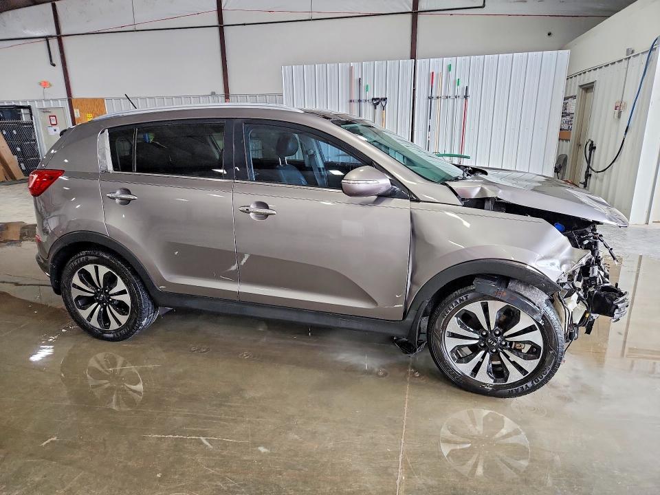 49233636 :رقم المزاد ، KNDPC3A69D7423991 vin ، 2013 Kia Sportage مزاد بيع