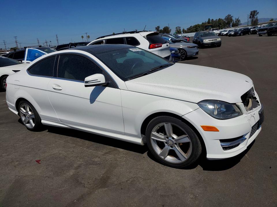 Продаж на аукціоні авто 2014 Mercedes-benz C, vin: WDDGJ4HB5EG291172, номер лоту: 48094956