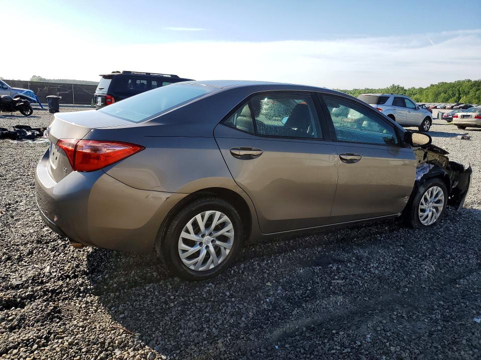 2017 Toyota Corolla მანქანა იყიდება აუქციონზე, vin: 5YFBURHEXHP729142, აუქციონის ნომერი: 50742616