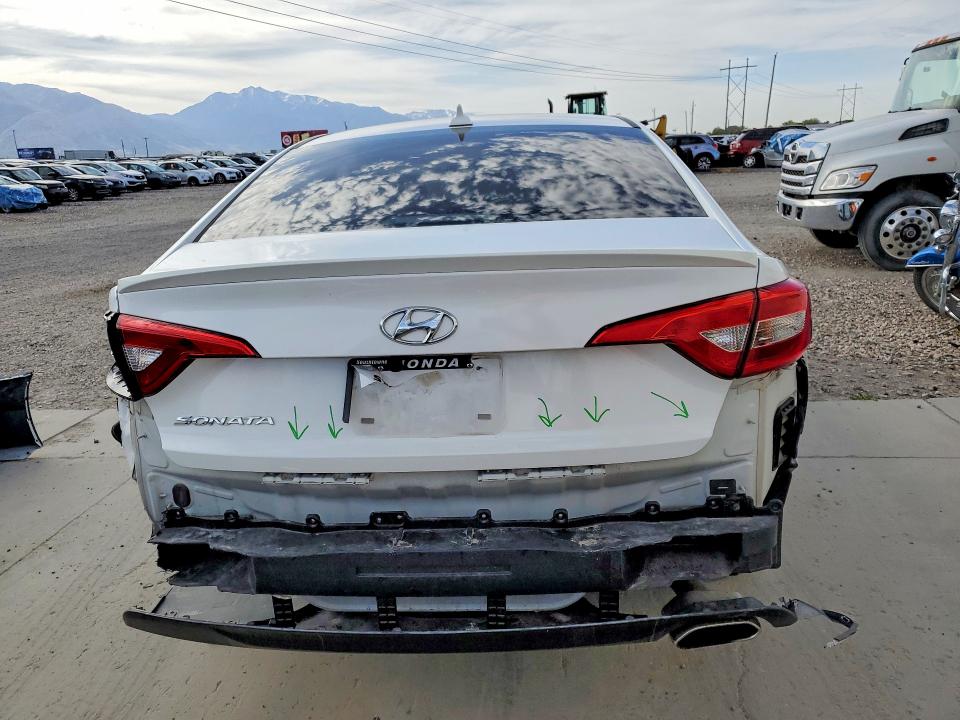 Продажа на аукционе авто 2015 Hyundai Sonata, vin: 5NPE24AF5FH055615, номер лота: 50782346