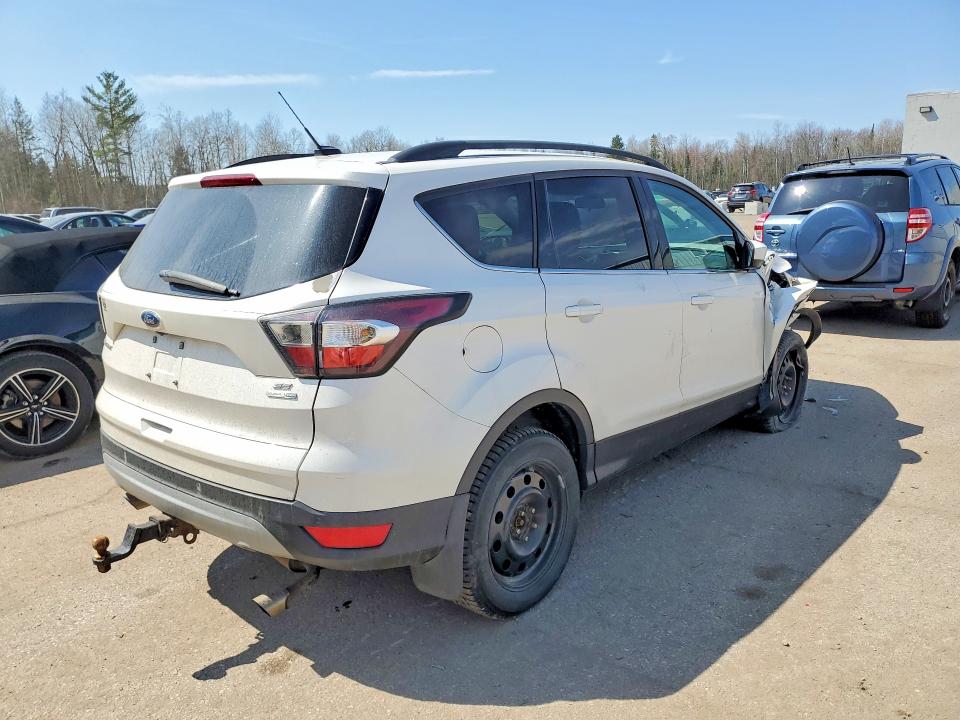 Продажа на аукционе авто 2017 Ford Escape, vin: 1FMCU9G9XHUA43755, номер лота: 50529446