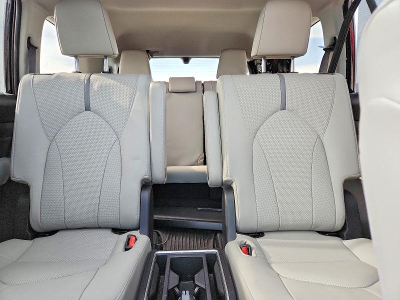 50311336 :رقم المزاد ، 5TDAAAB52SS104067 vin ، 2025 Toyota Grand Highlander مزاد بيع