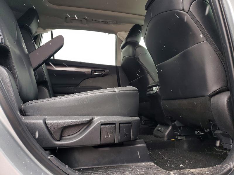 2024 Toyota Highlander მანქანა იყიდება აუქციონზე, vin: 5TDKDRBH3RS556429, აუქციონის ნომერი: 48290476