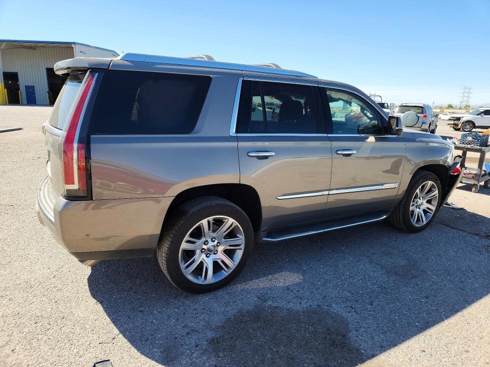 2017 Cadillac Escalade მანქანა იყიდება აუქციონზე, vin: 1GYS4BKJ5HR219584, აუქციონის ნომერი: 49118796