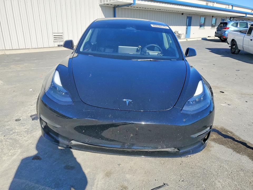 48698576 :رقم المزاد ، 5YJ3E1EB4NF134632 vin ، 2022 Tesla Model 3 مزاد بيع