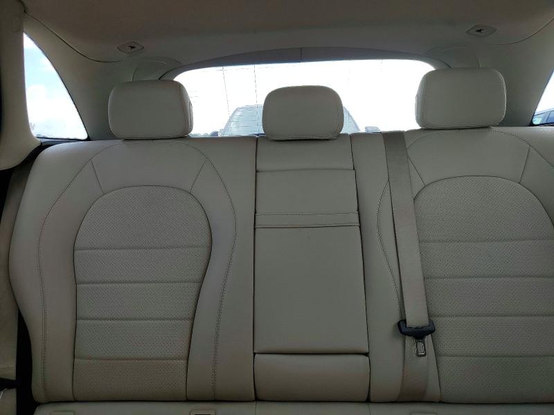 50931396 :رقم المزاد ، WDC0G4JB4HF132765 vin ، 2017 Mercedes-benz Glc مزاد بيع