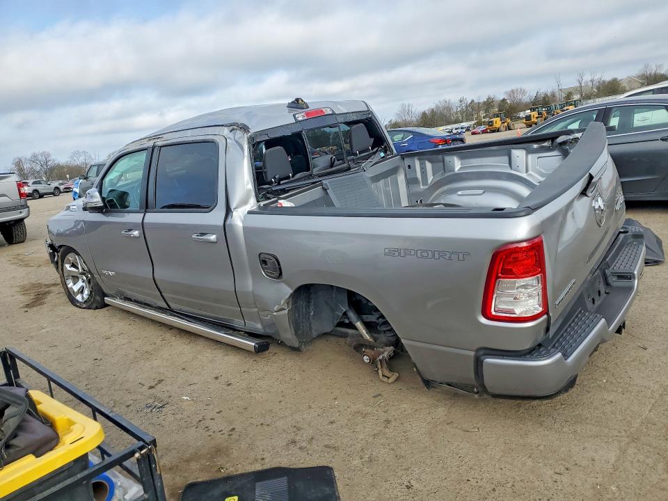 49598716 :رقم المزاد ، 1C6SRFFT4NN221282 vin ، 2022 Ram 1500 مزاد بيع