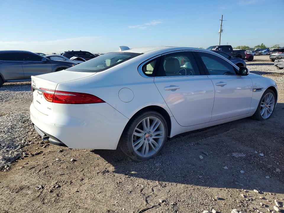 Продаж на аукціоні авто 2016 Jaguar Xf, vin: SAJBE4BV5GCY03777, номер лоту: 49201766