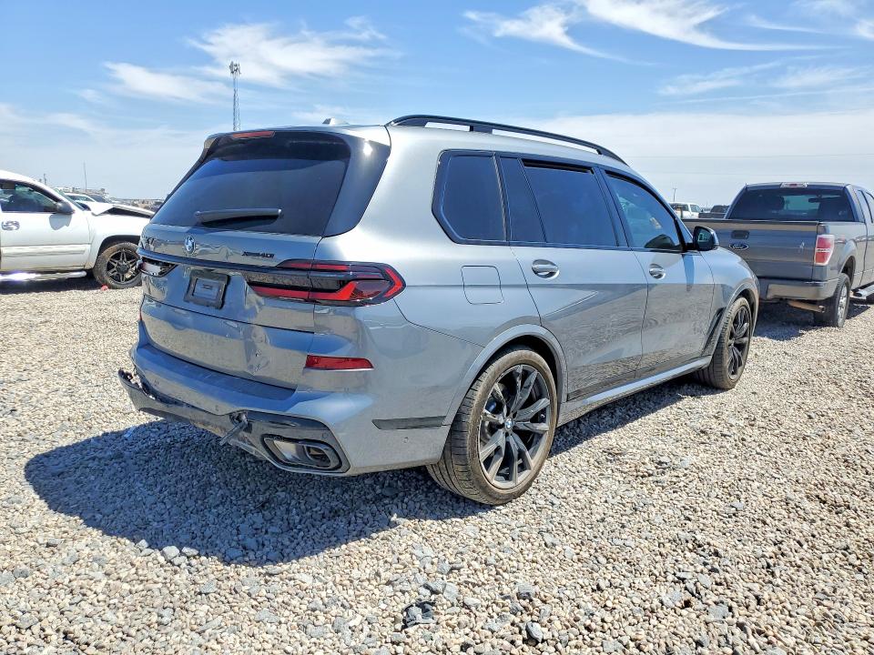 51679516 :رقم المزاد ، 5UX23EM02T9280087 vin ، 2026 Bmw X7 مزاد بيع