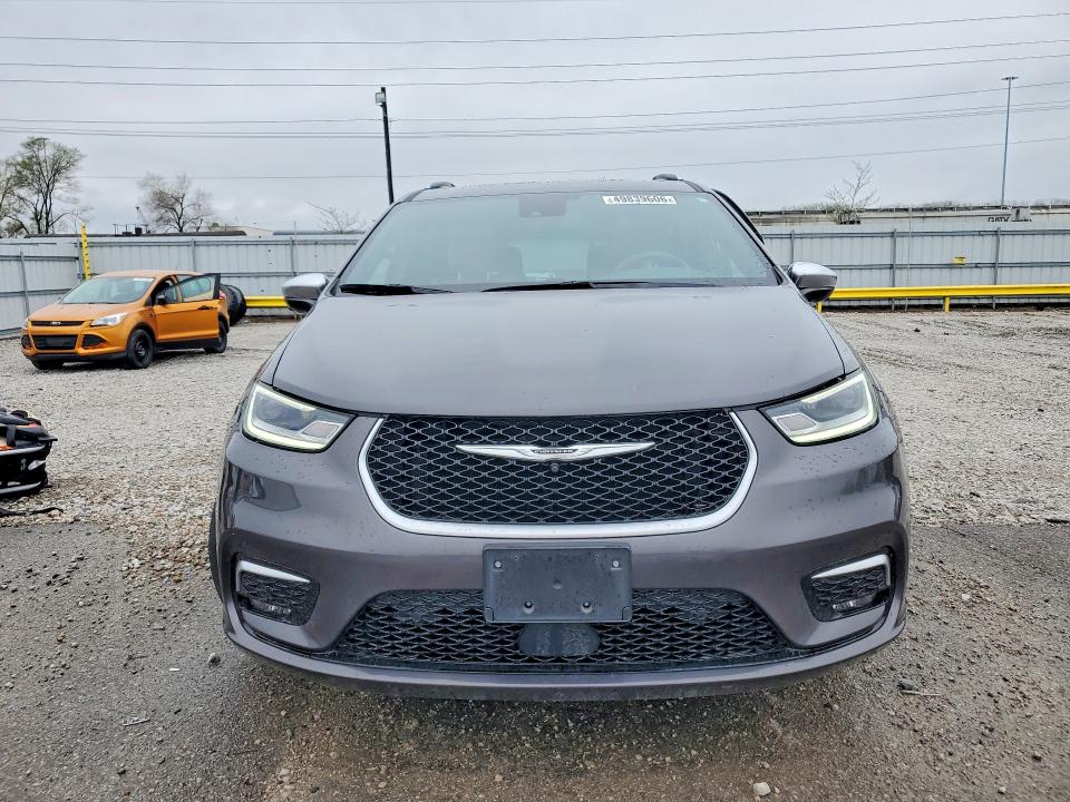 49839606 :رقم المزاد ، 2C4RC1N72NR101385 vin ، 2022 Chrysler Pacifica مزاد بيع